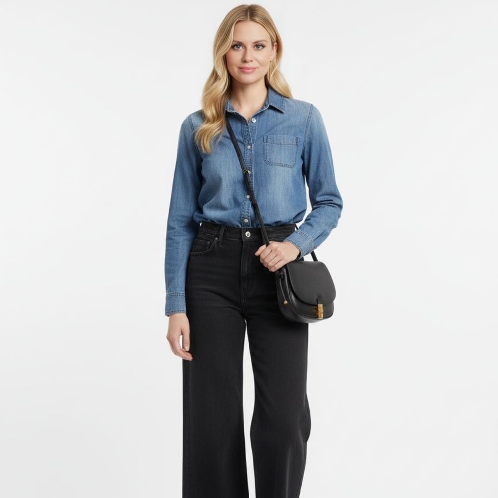 Old Navy “The Classic Shirt” Denim Button-Down – Women’s XS, 100% Cotton